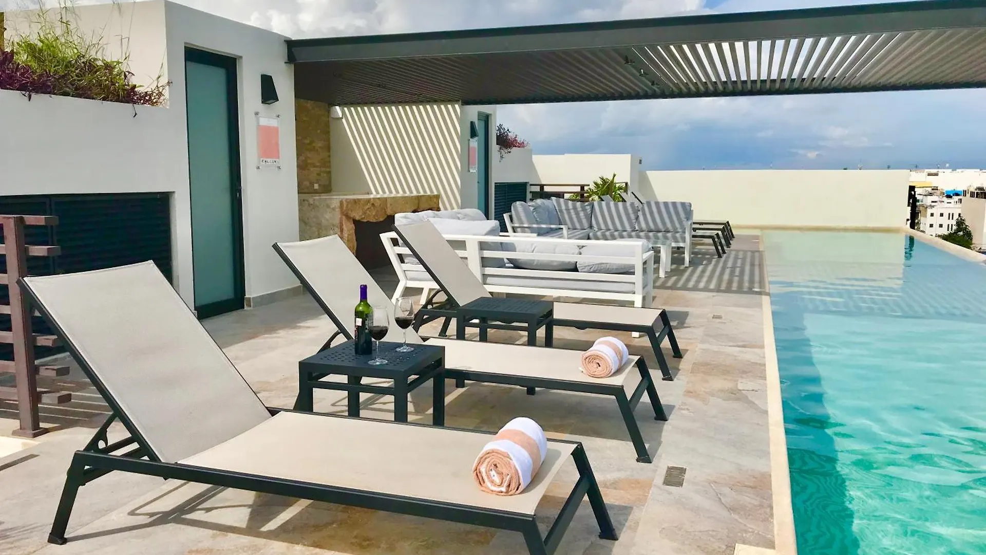 Top Location Condo Infinity Oceanview Pool And Gym Playa del Carmen 0*,  Mexico